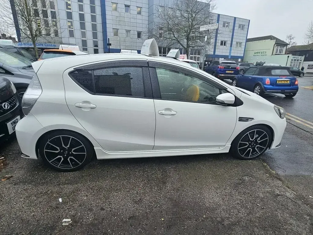 Used Toyota Prius Sport 2025 White Hatchback