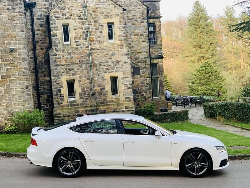 Used Audi A7 S-Line 2012 White Hatchback