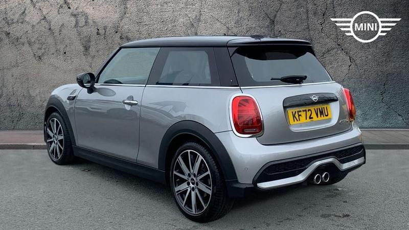 Usado Mini Cooper S Classic 176 HP (129 kW) 2022 Prateado Citadino