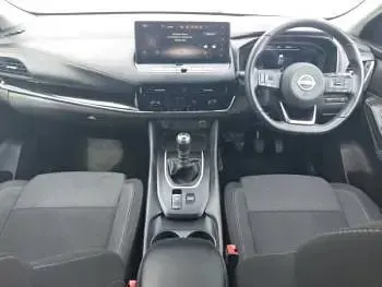 Used Nissan Qashqai N-Connecta 140 HP (102 kW) 2023 Red SUV