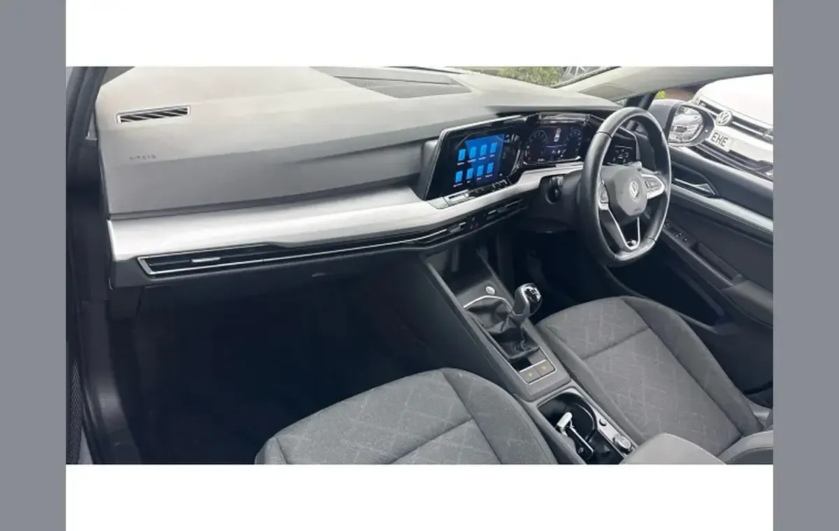 Used VW Golf VIII Life 110 HP (80 kW) 2022 Grey Hatchback
