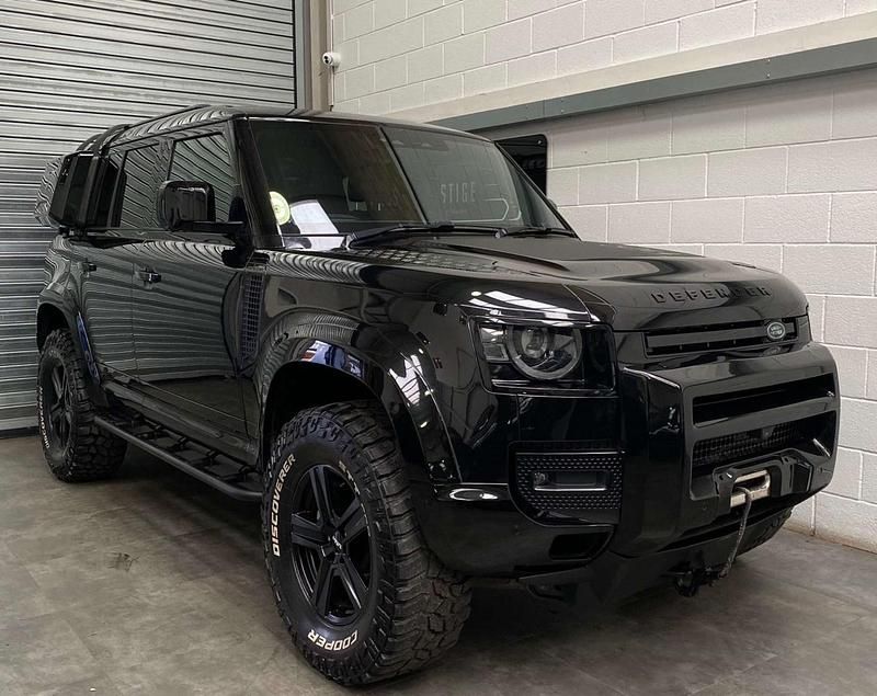 Used Land Rover Defender SE 2021 Black SUV