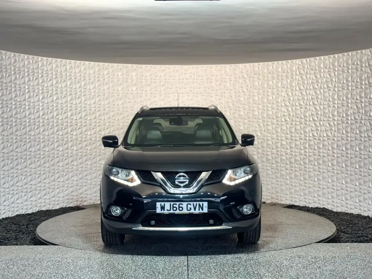 Used Nissan X-Trail Tekna 130 HP (95 kW) 2016 Black SUV