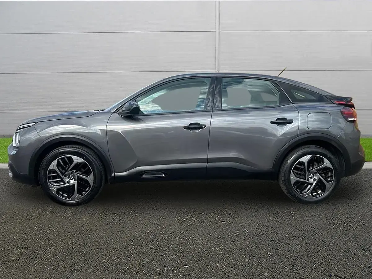 Używany Citroën C4 PureTech 102 KM (75 kW) 2023 Szary SUV