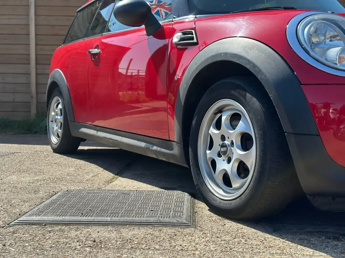 Usado Mini One Clubman 2014 Rojo Familiar
