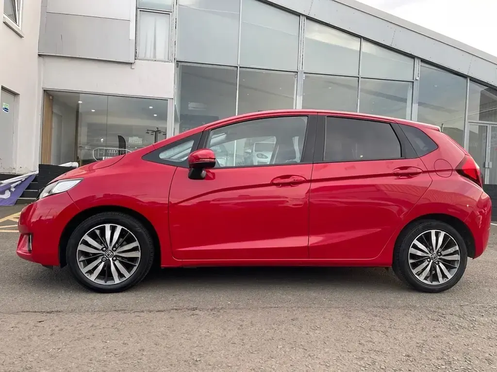 Used Honda Jazz EX 102 HP (75 kW) 2017 Red Hatchback