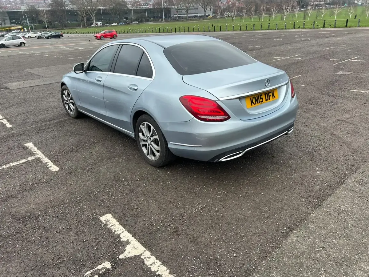 Begagnad Mercedes C200 184 HK (135 kW) 2015 Silver Sedan