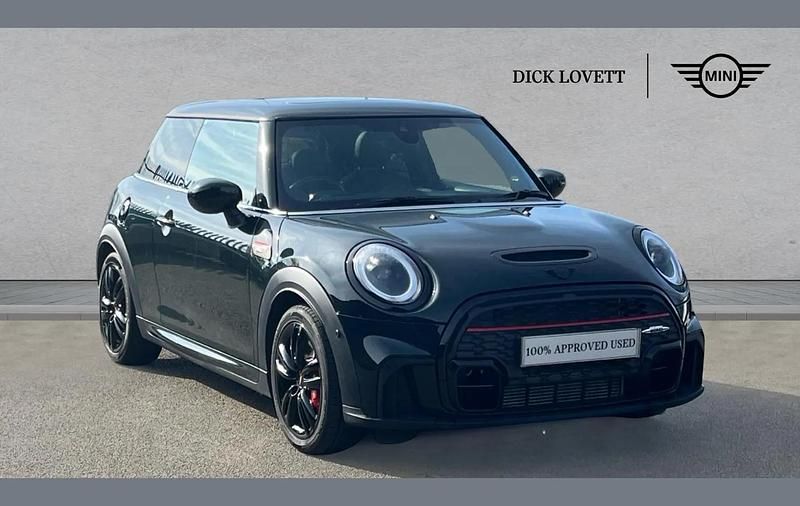 Used Mini John Cooper Works 228 HP (167 kW) 2022 Green Hatchback