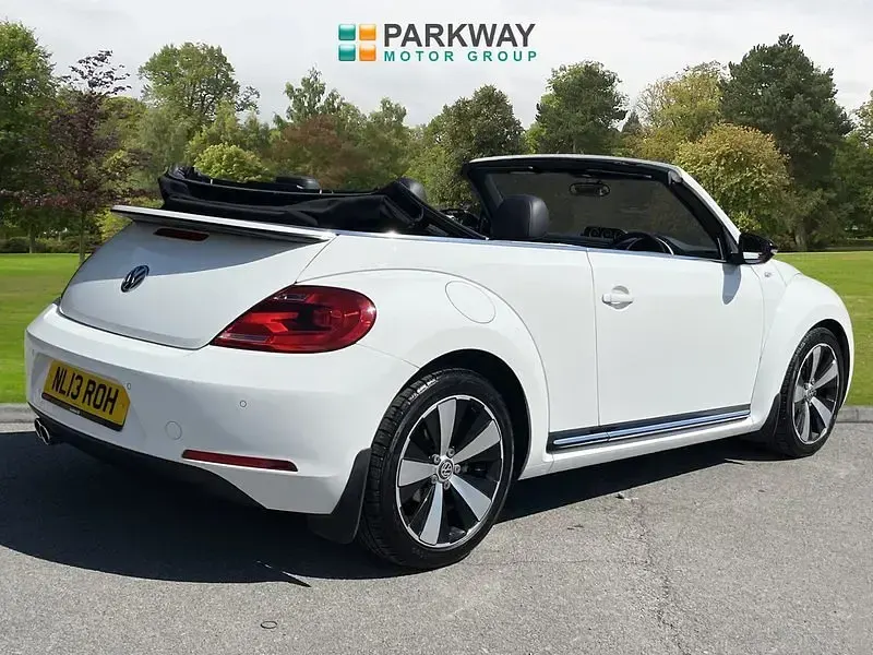 Used VW Beetle Edition 2013 White Hatchback