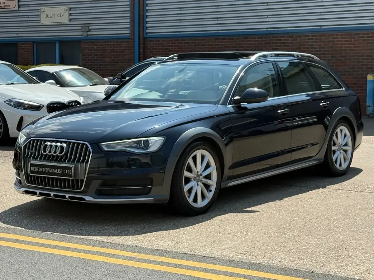Used Audi A6 Allroad Comfort 272 HP (200 kW) 2015 Blue Estate