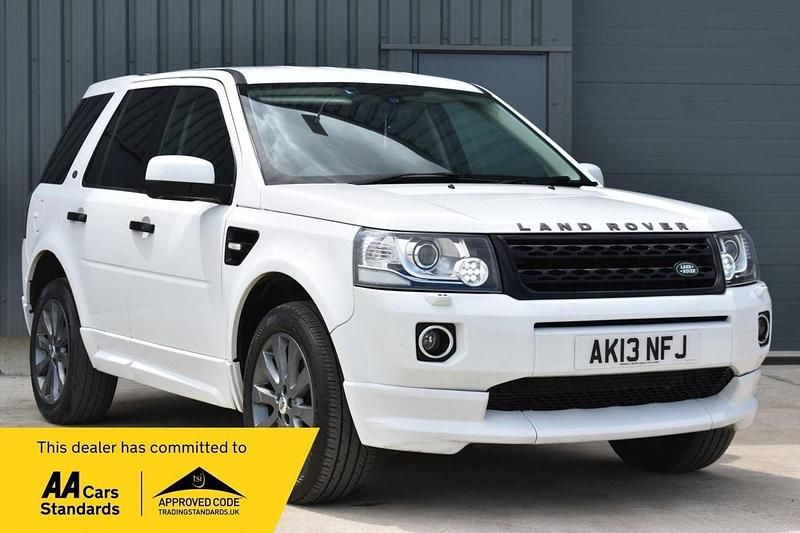 White Used 2013 Land Rover Freelander 2 Dynamic SUV | £9,995 (Fair price) - Image 1/4
