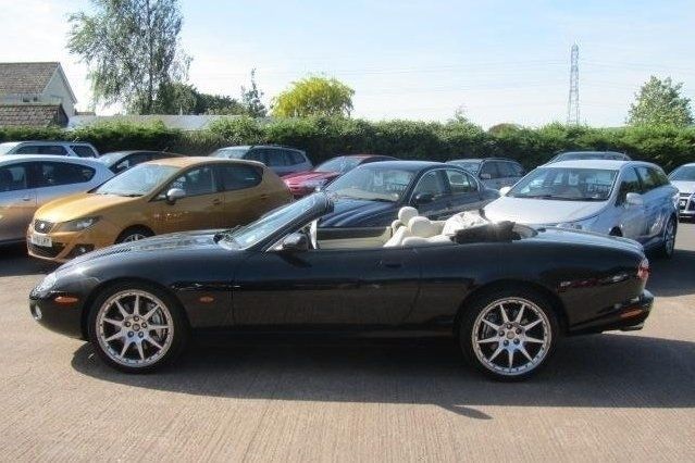 Used Jaguar XKR 400 HP (294 kW) 2003 Cabriolet