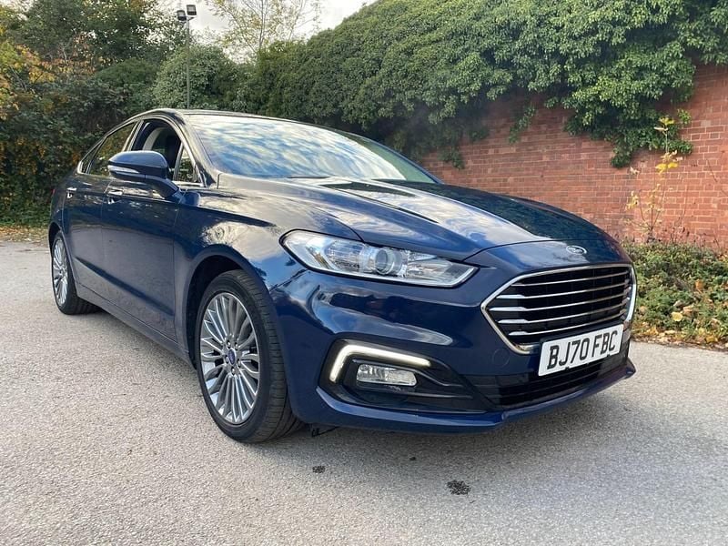 Used Ford Mondeo Titanium 150 HP (110 kW) 2020 Blue Hatchback