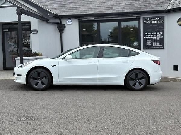 Used Tesla Model 3 Standard Range 239 kW (325 HP) 2020 White Sedan