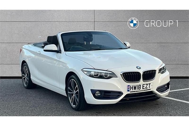 White Used 2023 BMW 218 Sport Line | £15,875 (Super price) - Image 1/4