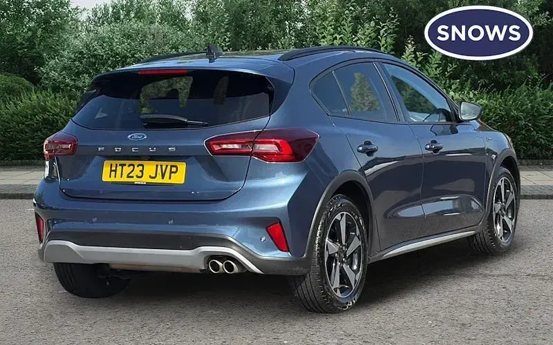 Used Ford Focus Active 125 HP (91 kW) 2023 Blue Hatchback