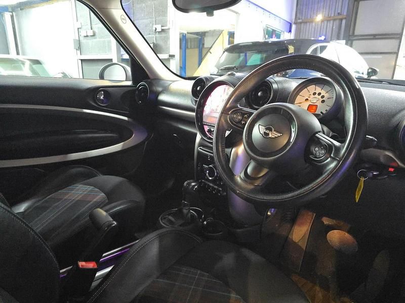 Used Mini Cooper Coupé 110 HP (80 kW) 2014 White Coupe