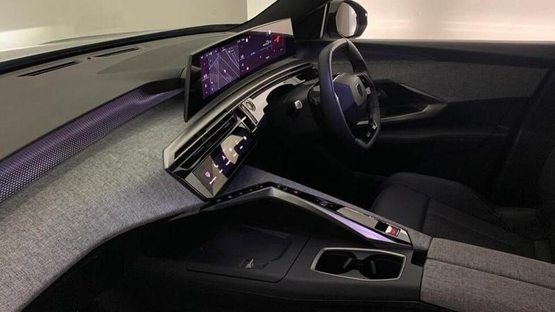 Used Peugeot e-3008 GT 152 kW (207 HP) 2025 Blue SUV