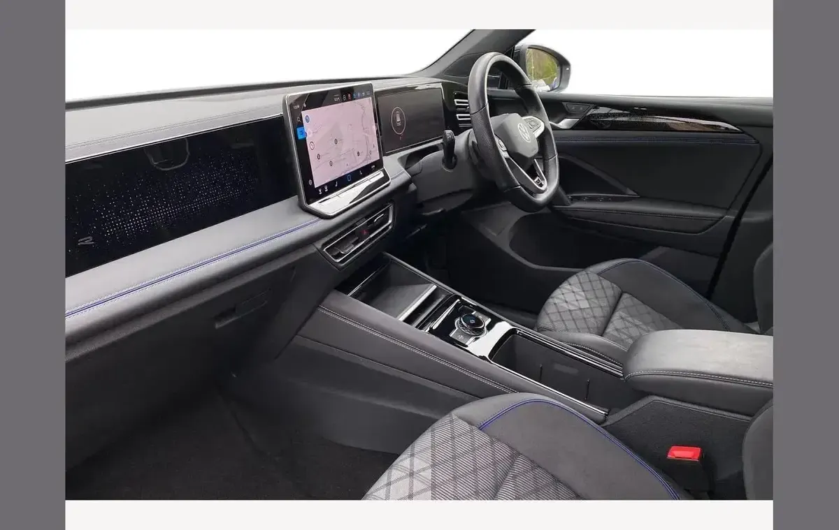 Used VW Tiguan R-line 150 HP (110 kW) 2024 Black SUV