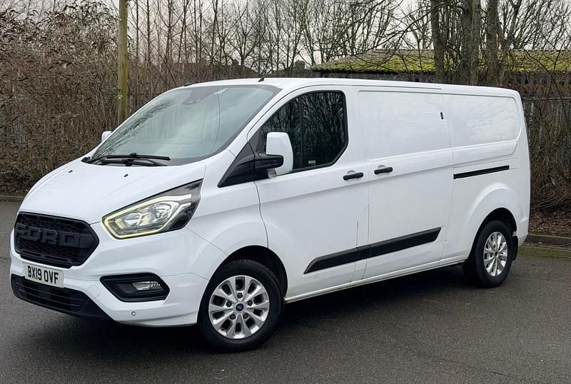 Used Ford Transit Custom Trend 105 HP (77 kW) 2019 White Van