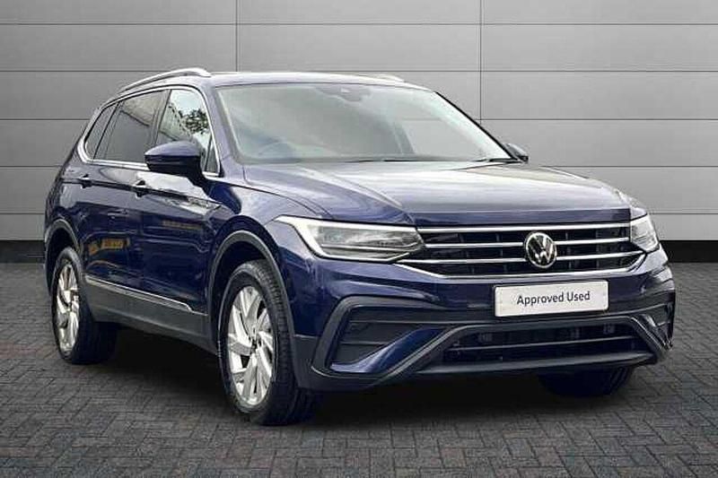 Used 2024 VW Tiguan Allspace SUV | £26,495 (Good price) - Image 1/4