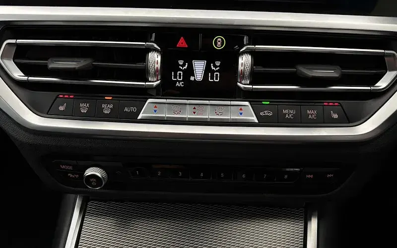 Used BMW 330e M Sport 292 HP (214 kW) 2022 Blue Estate