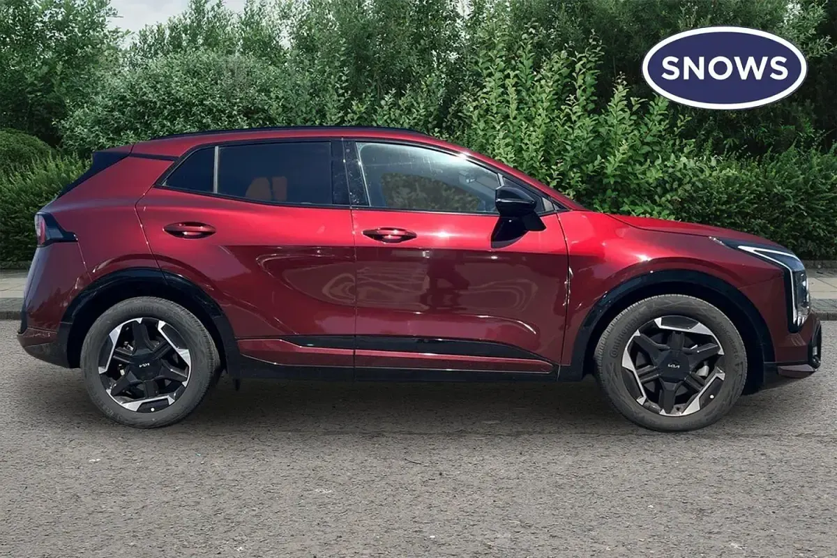 Used Kia Sportage GT-Line 147 HP (108 kW) 2025 Red SUV