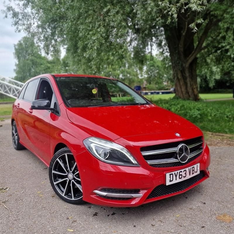 Red Used 2013 Mercedes B180 MPV | £5,999 (Super price) - Image 1/4