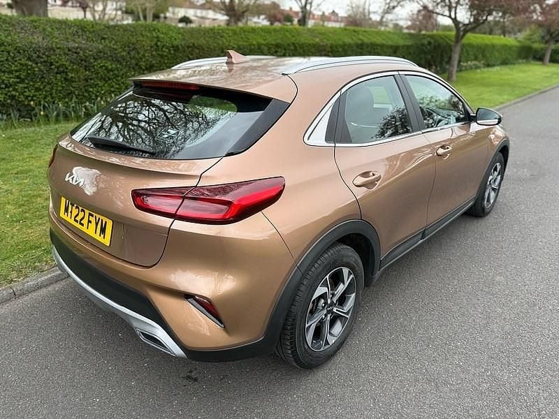 Usado Kia XCeed 2022 Castanho SUV