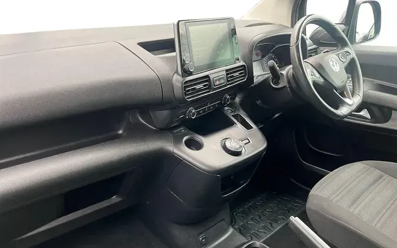 Used Vauxhall Combo S 131 HP (96 kW) 2021 Grey MPV