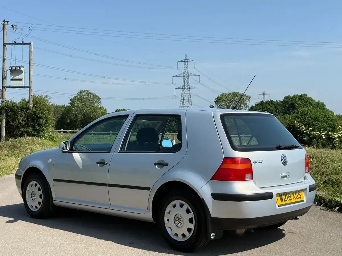 Used VW Golf IV S 2000 Silver Hatchback