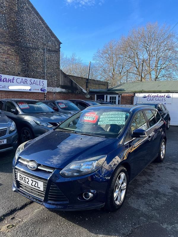 Used Ford Focus Zetec 125 HP (91 kW) 2012 Blue Estate