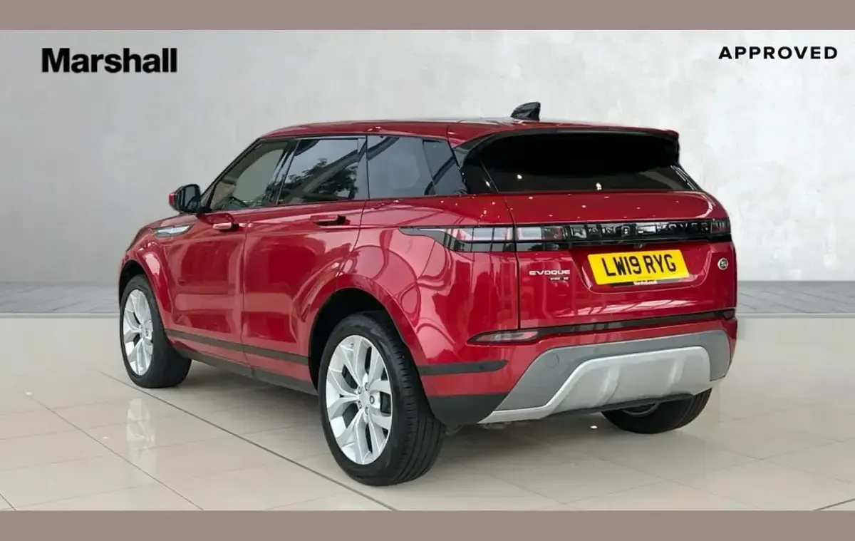 Used Land Rover Range Rover evoque SE 180 HP (132 kW) 2019 Red SUV