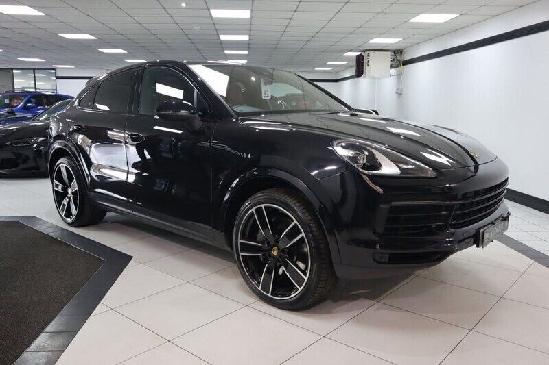 Black Used 2021 Porsche Cayenne SUV | £52,449 (Good price) - Image 1/4