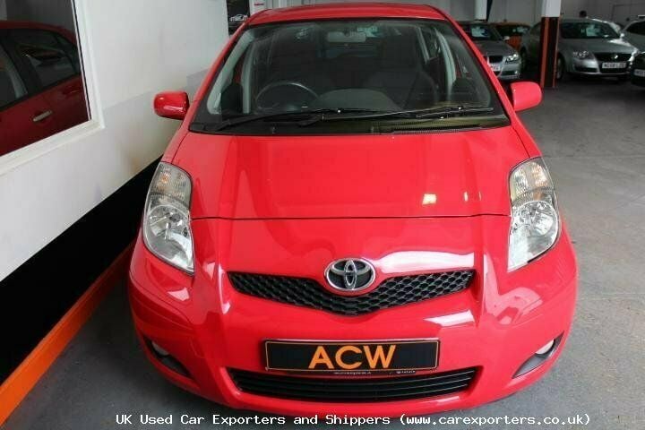 Begagnad Toyota Yaris 2011 Halvkombi