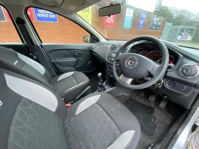 Used Dacia Sandero Ambiance 2015 Silver Hatchback