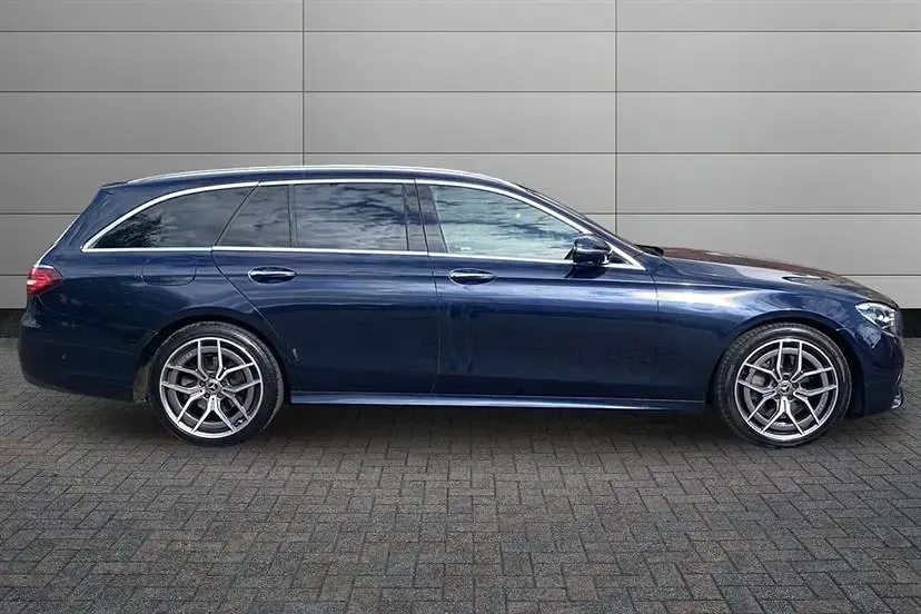 Used Mercedes E200 AMG Line Premium 200 HP (147 kW) 2023 Nautic blue Estate