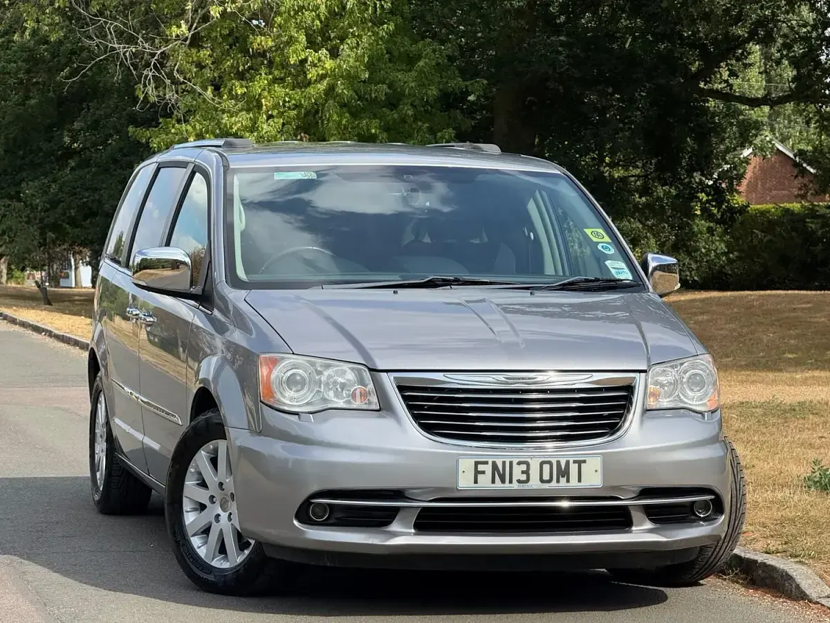 Used Chrysler Grand Voyager Limited 2013 Grey MPV