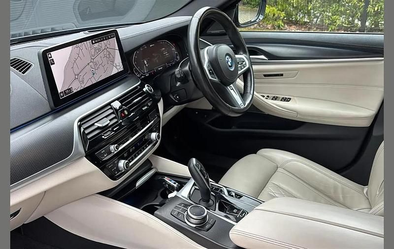 Used BMW 545e M Sport 389 HP (286 kW) 2022 Blue Sedan