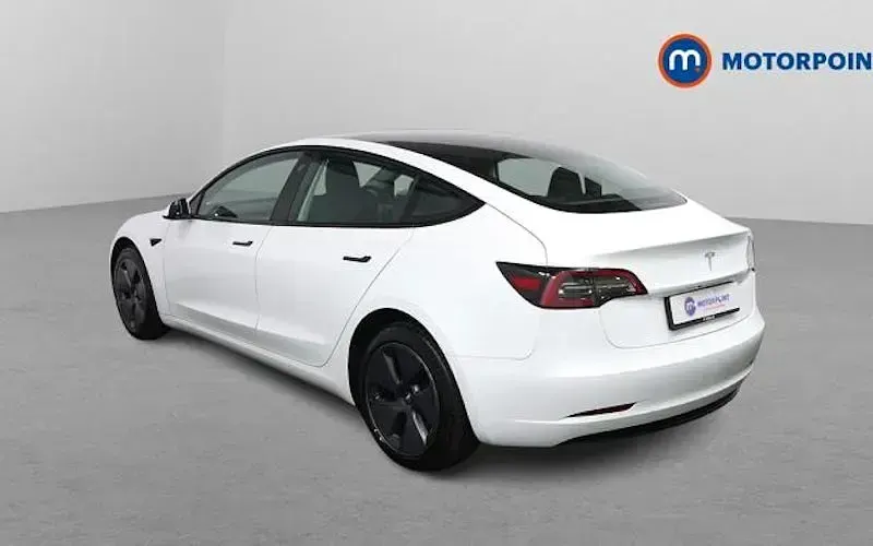 Used Tesla Model 3 RWD 208 kW (283 HP) 2022 White Sedan