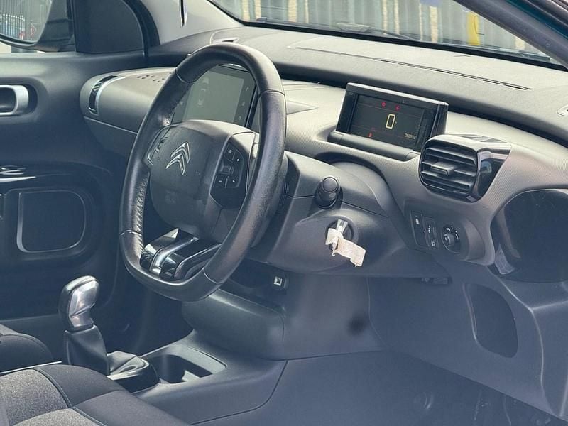 Used Citroën C4 Cactus Feel 110 HP (80 kW) 2018 Blue Hatchback