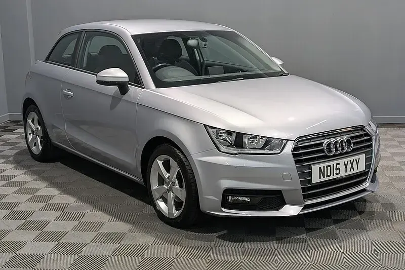 Used Audi A1 Sport 95 HP (69 kW) 2015 Silver Hatchback
