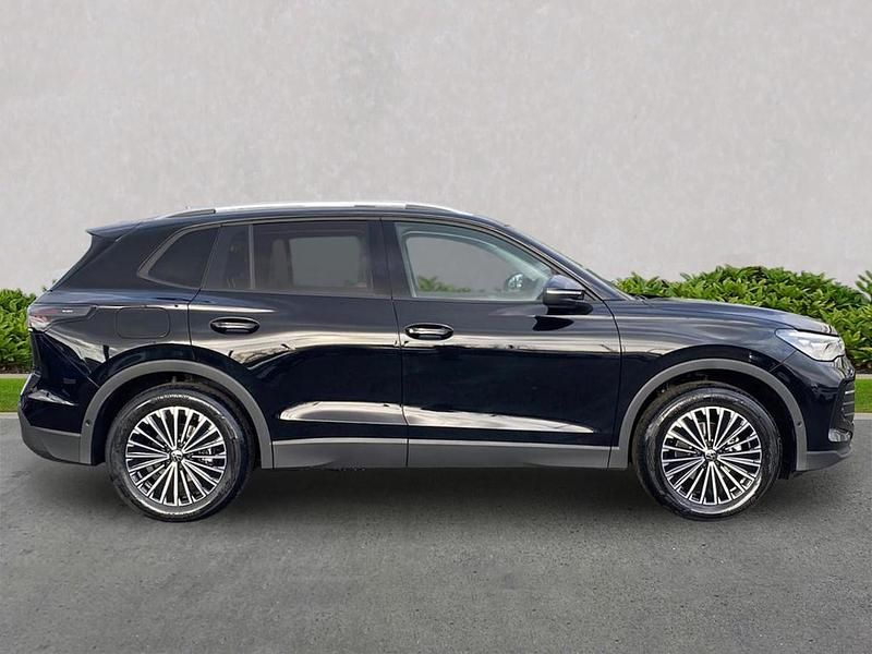 New VW Tiguan Match 150 HP (110 kW) 2026 Black SUV