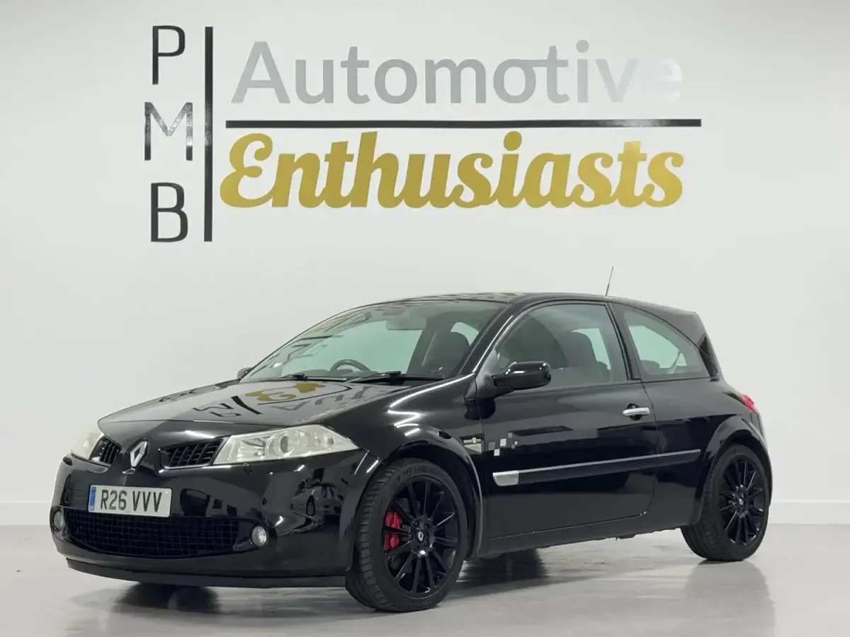 Used Renault Mégane 2008 Deep black metallic illusion Hatchback
