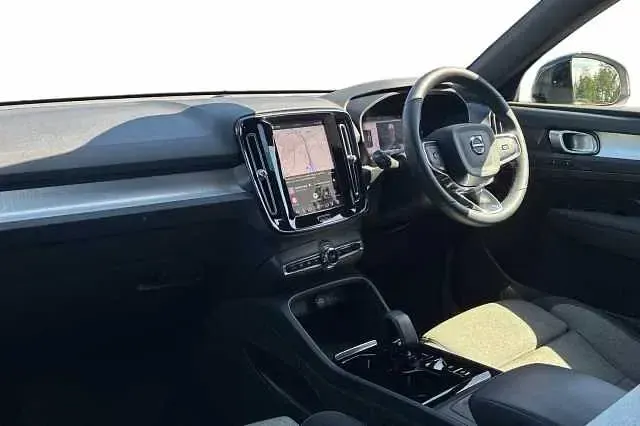 Used Volvo XC40 Plus 194 HP (142 kW) 2023 SUV