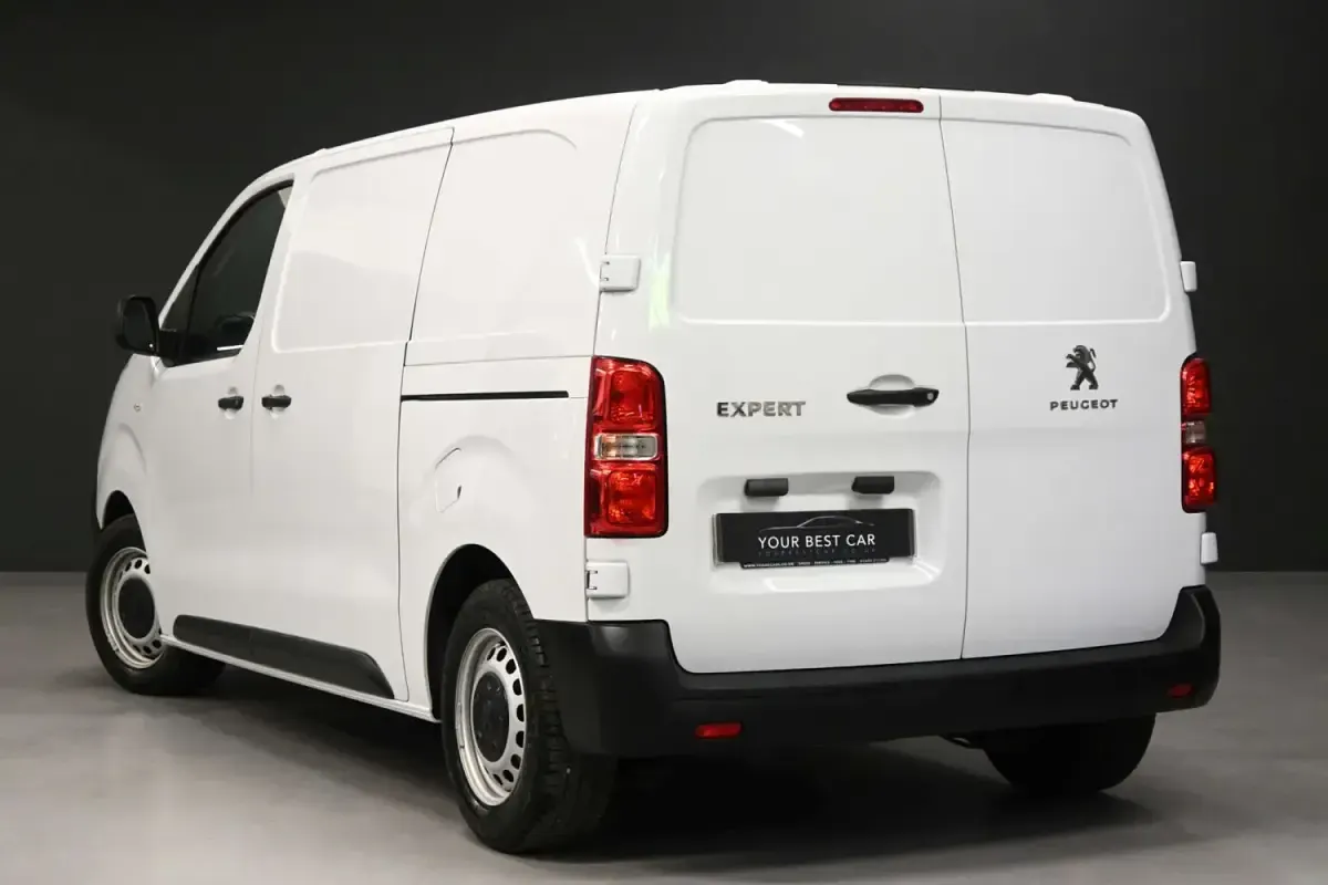 Second-hand Peugeot Expert Premium 2022 Alb Van