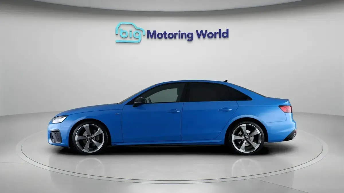 Used Audi A4 Black Edition 201 HP (147 kW) 2020 Blue Sedan