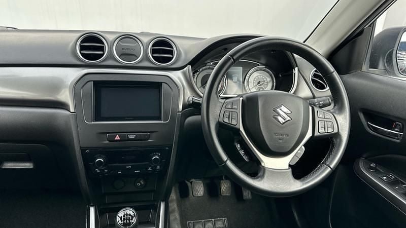 Used Suzuki Vitara SZ-T 129 HP (94 kW) 2022 Silver SUV