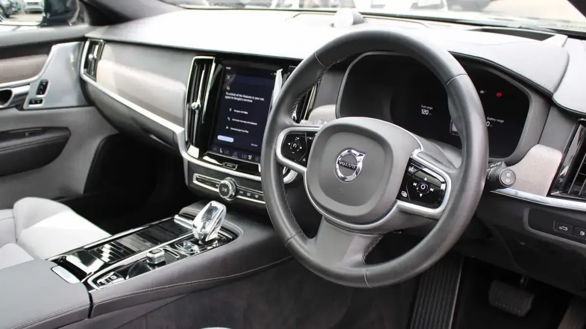 Used Volvo V90 Ultimate 350 HP (257 kW) 2023 Estate