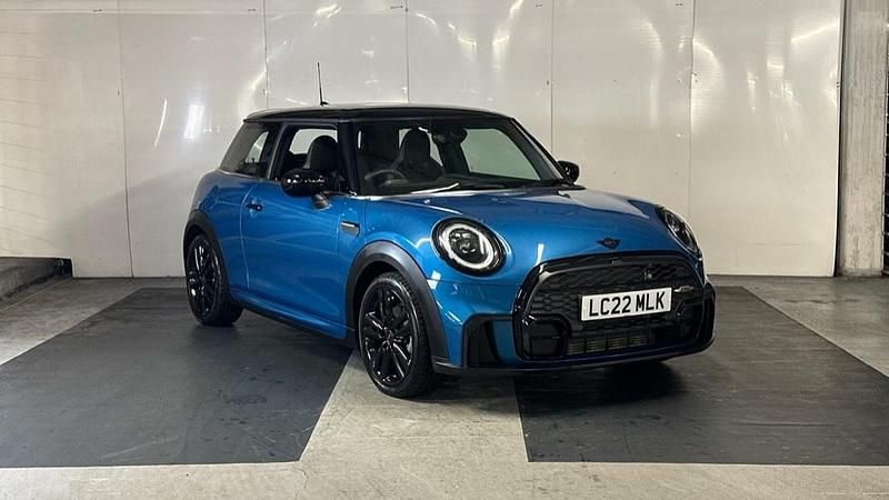 Blue Used 2022 Mini Cooper Hatch Hatchback | £18,473 (A bit pricey) - Image 1/4